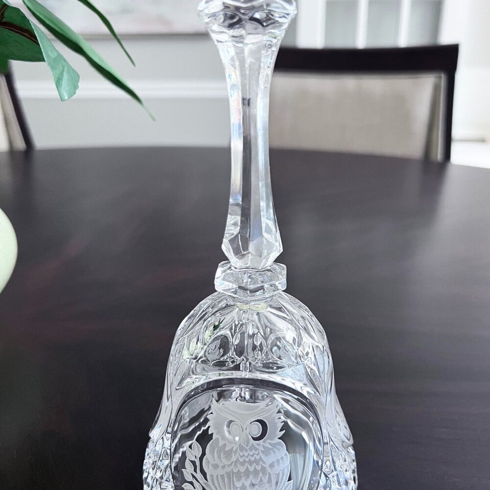 Vintage Artmark Bleikristall 24% Lead Crystal Etched Frosted Owl 8" Bell Germany